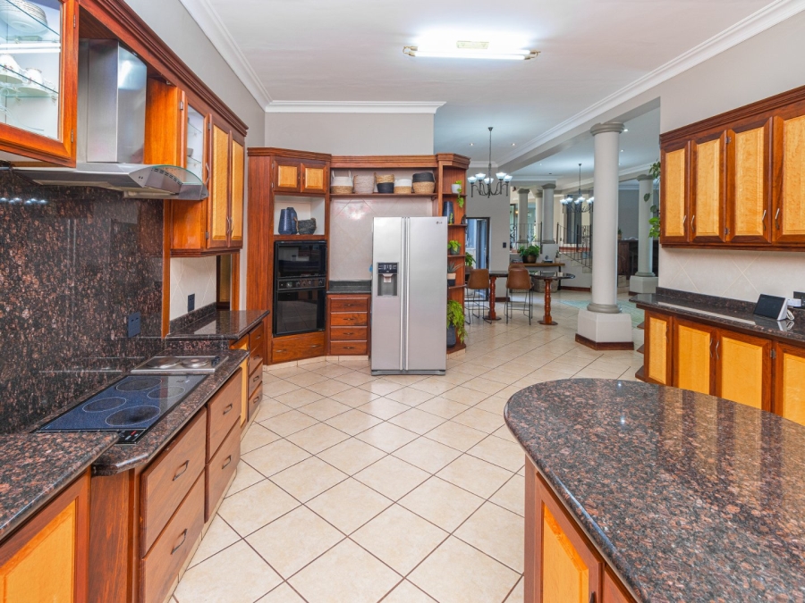 4 Bedroom Property for Sale in Kosmos Ridge North West